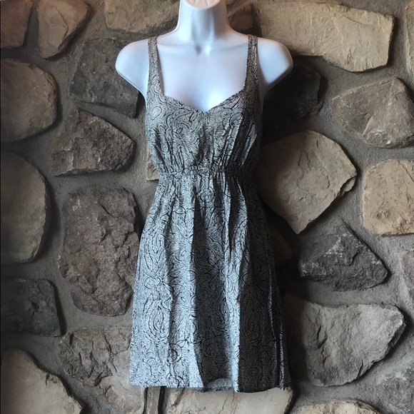 Urban Outfitters black and white v cut dress small - Picture 2 of 5